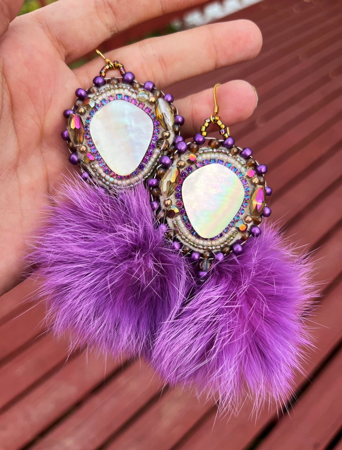 SHELL + PURPLE RABBIT PUFFS W SALMON SKIN BACKING