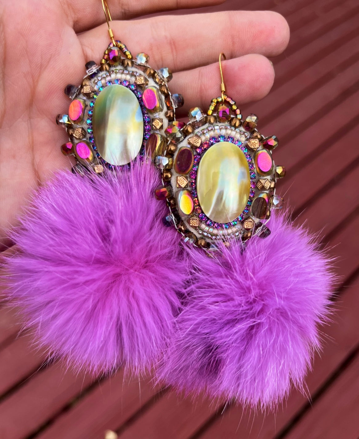 SHELL + LIGHT PURPLE RABBIT FUR PUFFS W SALMON SKIN BACKING