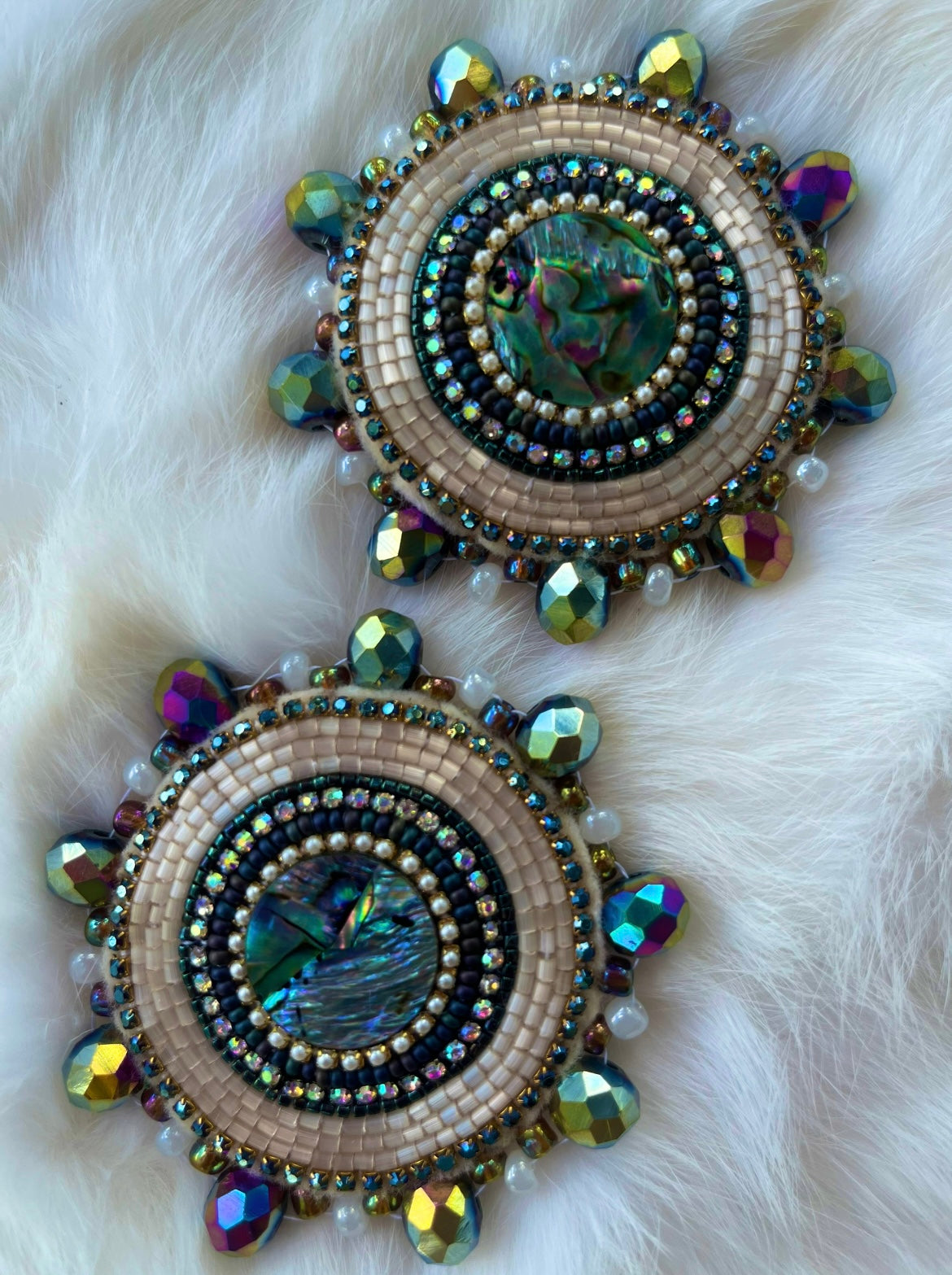 ABALONE STATEMENT STUDS