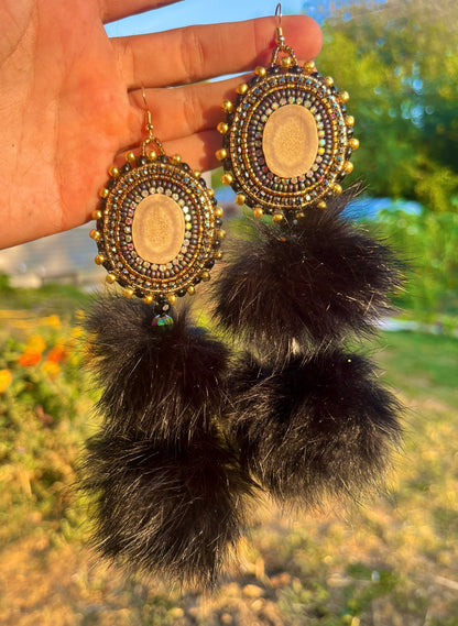 DOUBLE RABBIT FUR PUFF + CARIBOU ANTLER