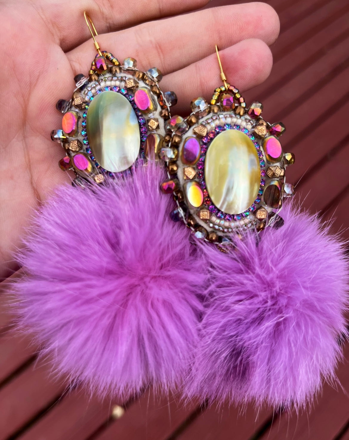 SHELL + LIGHT PURPLE RABBIT FUR PUFFS W SALMON SKIN BACKING